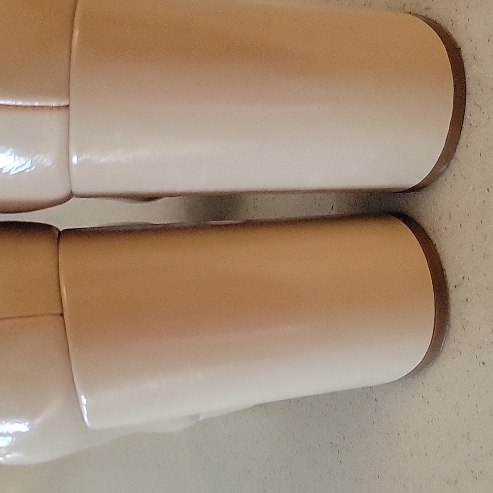 Elegant Nude Pumps Worn Once - Picture 4 of 8